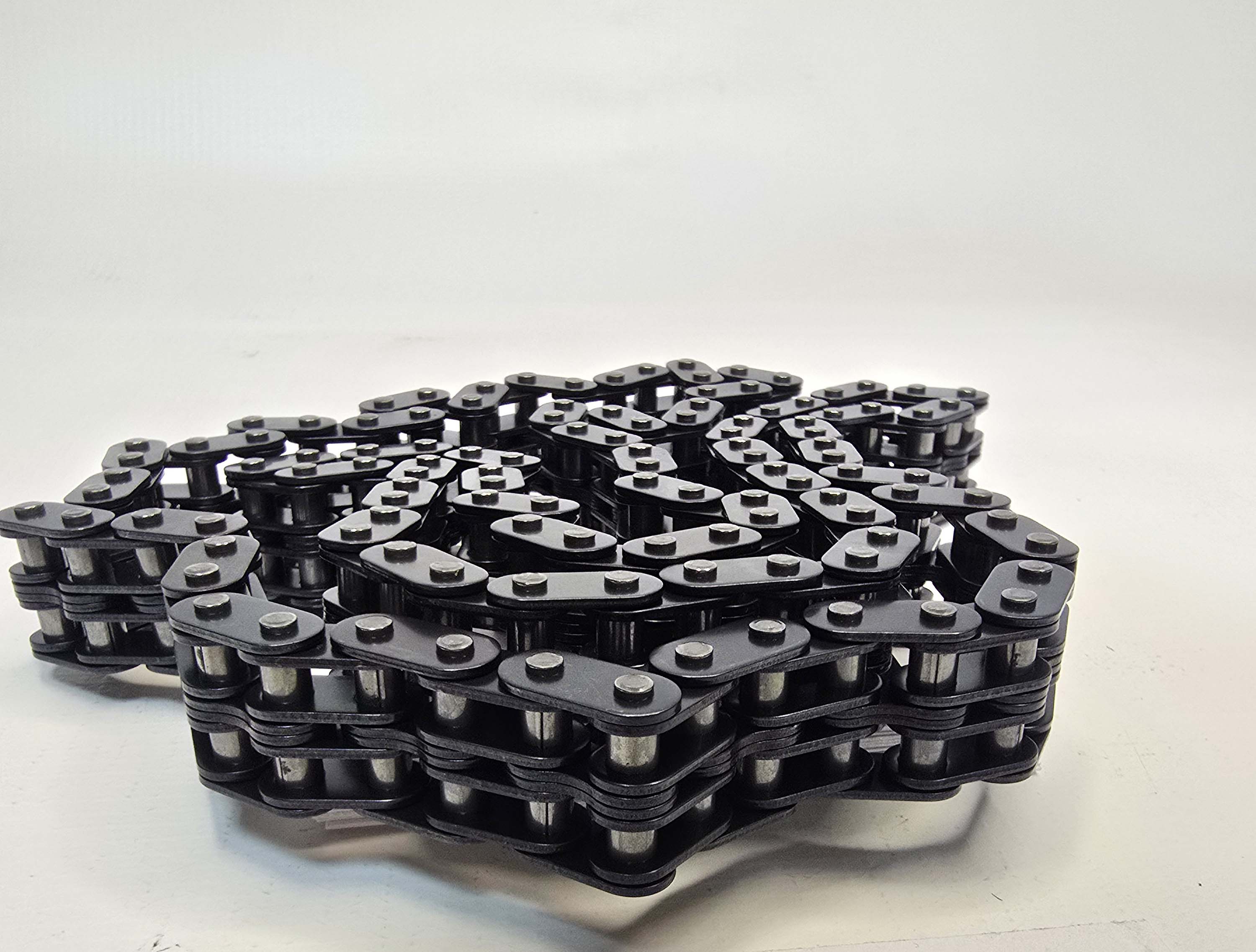 картинка 2101-1006040 Цепь роликовая ГРМ 2ух рядная, 114 звеньев от магазина 